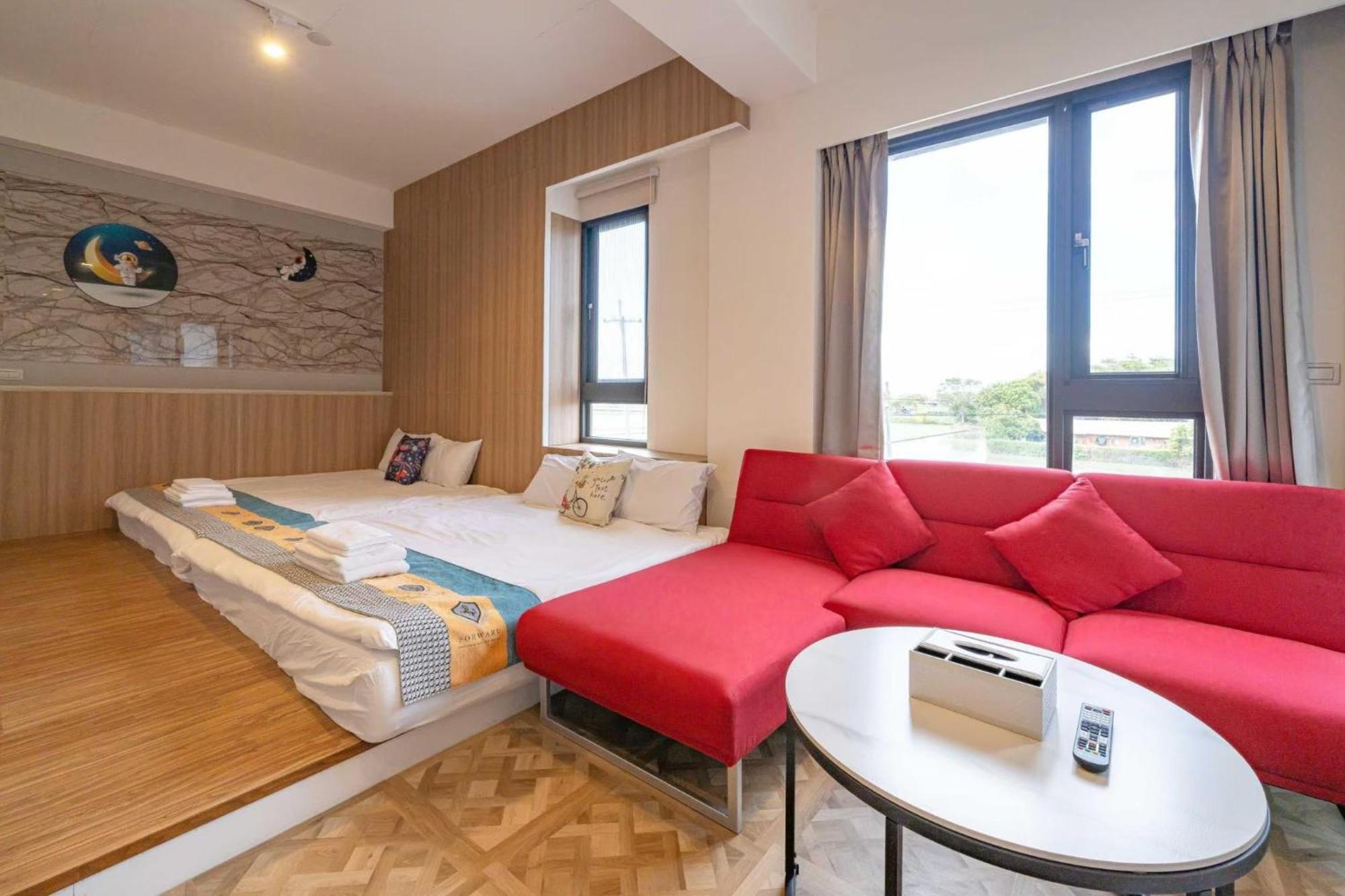 Namek Guesthouse Luodong Exterior photo