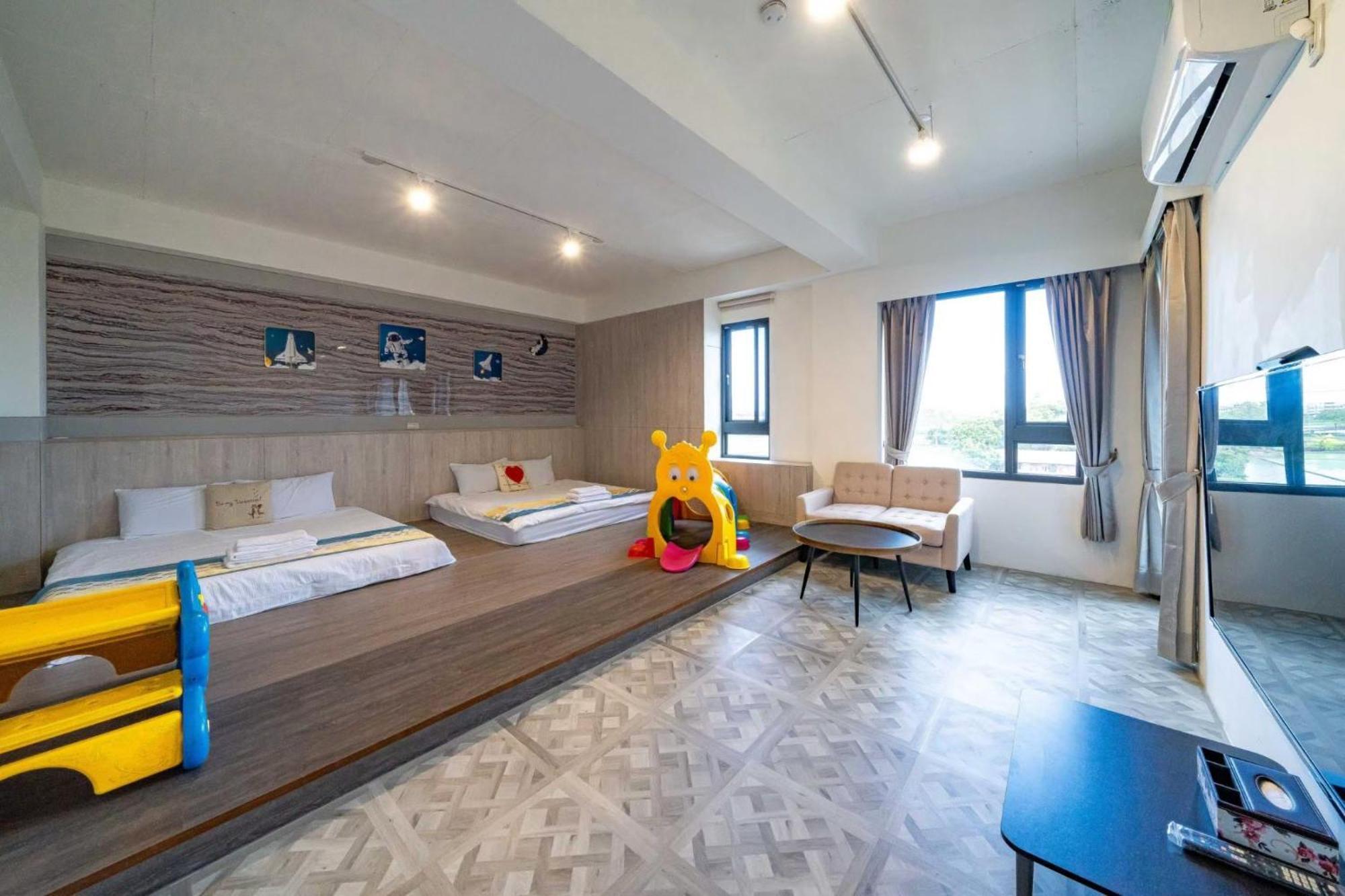 Namek Guesthouse Luodong Exterior photo